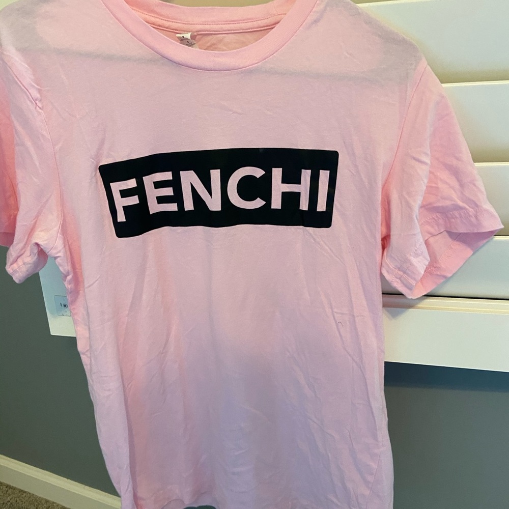 Fenchi: Pink t-shirt